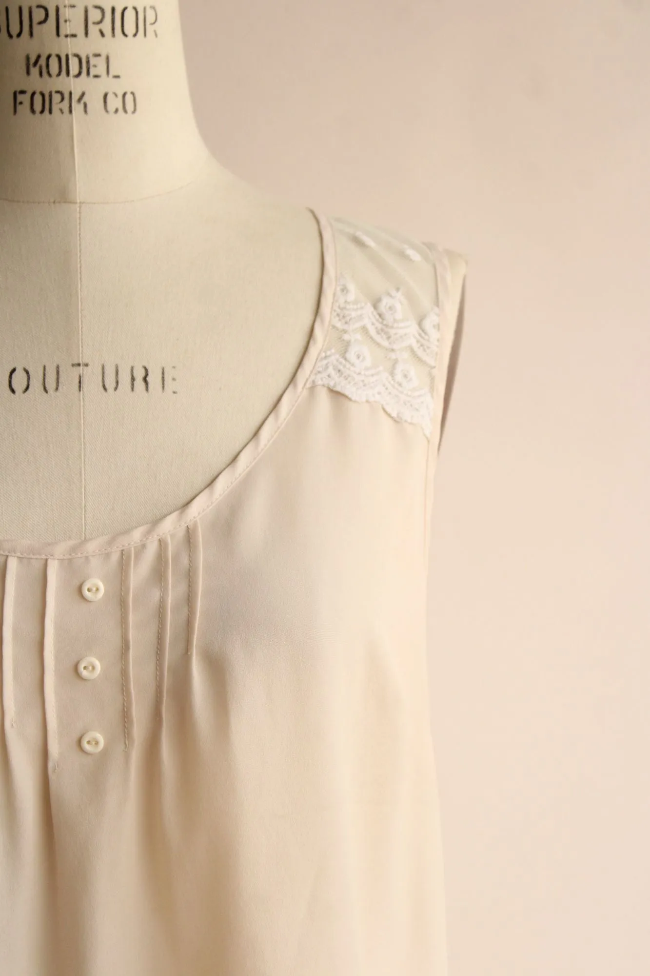 Kimchi Blue Womens Blouse, Cream, Size M/L, Lace Trim