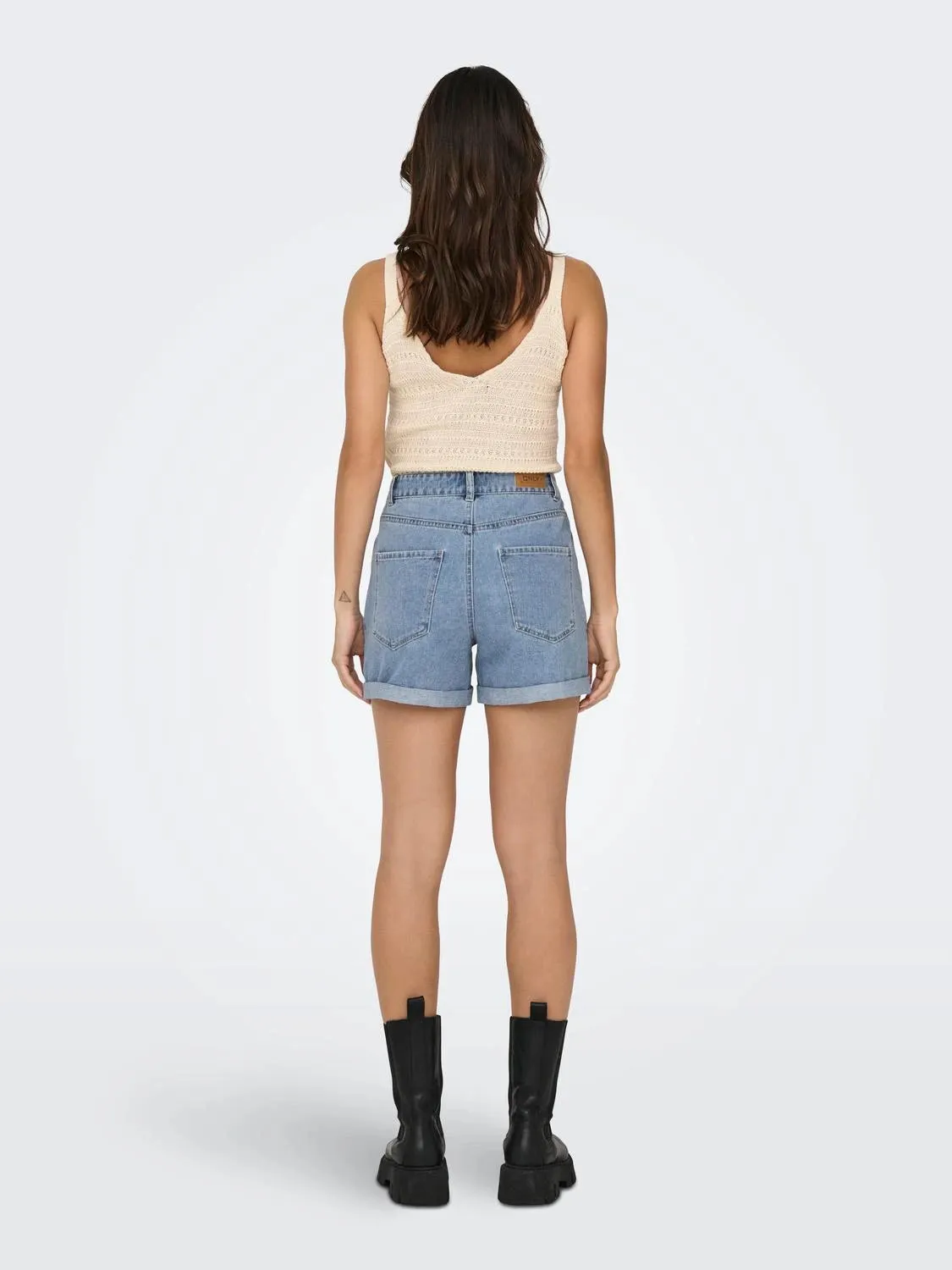 Vega Mom Shorts