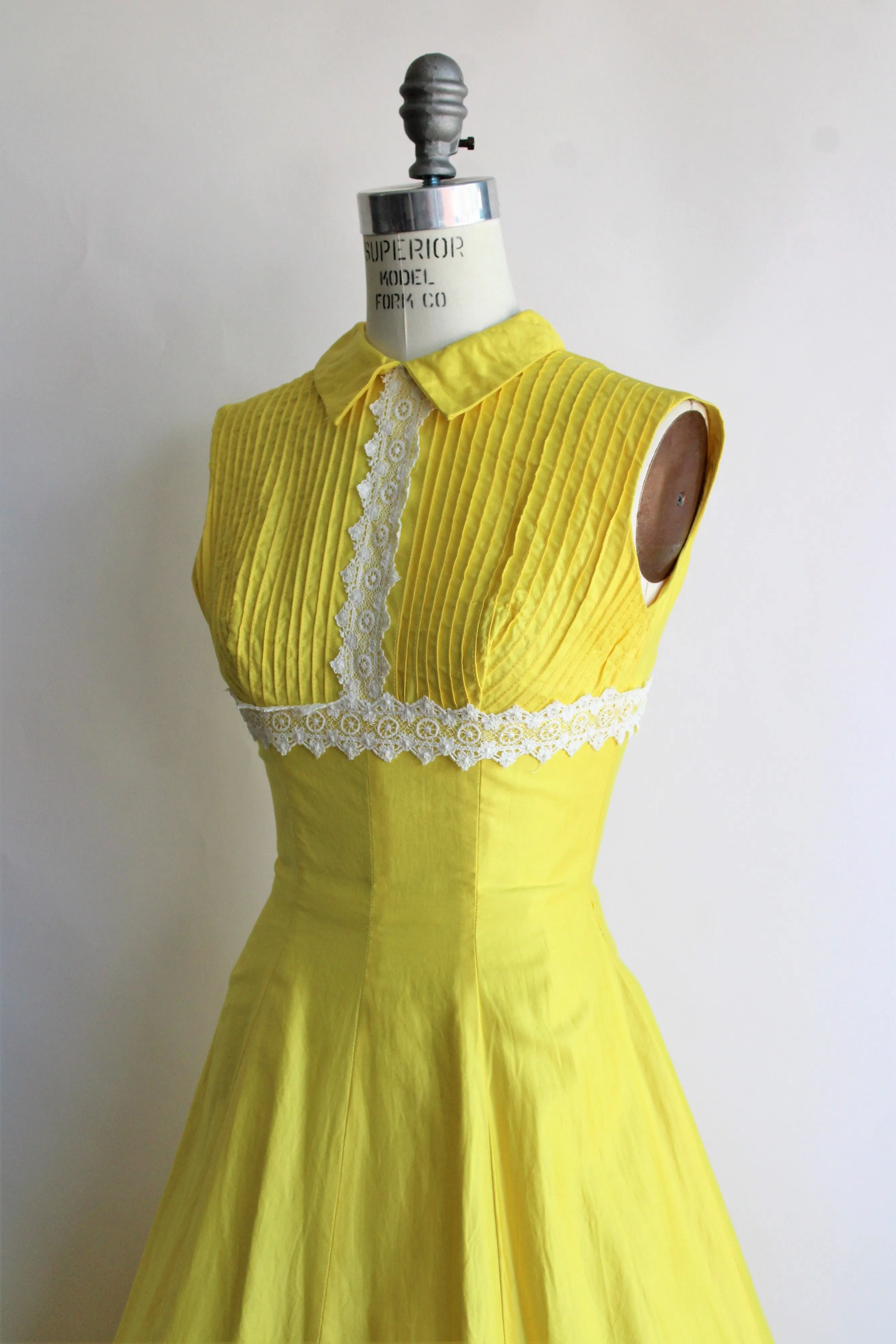 Vintage 1960s Yellow Cotton Dress with White Lace Trim by Teena Paige