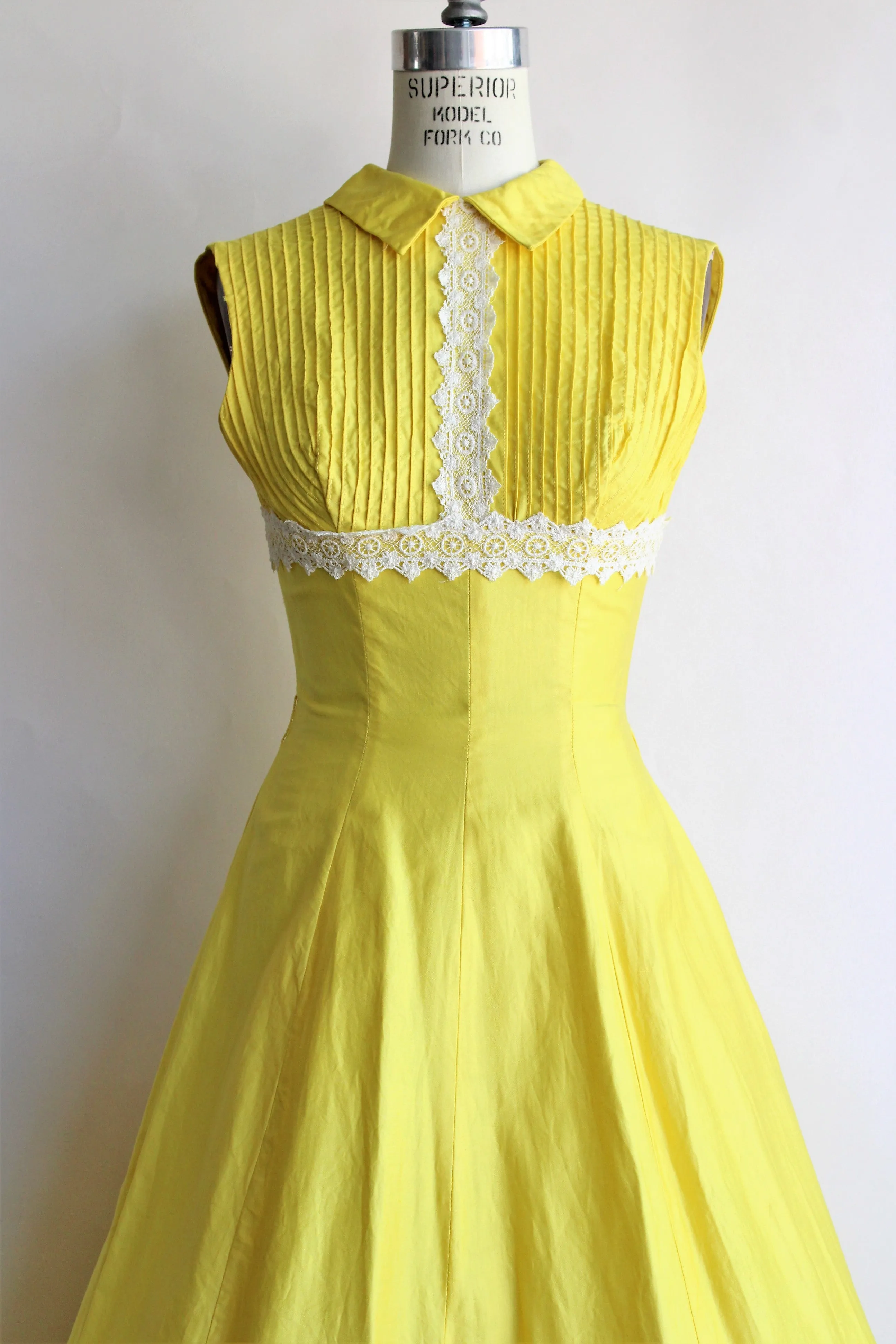 Vintage 1960s Yellow Cotton Dress with White Lace Trim by Teena Paige