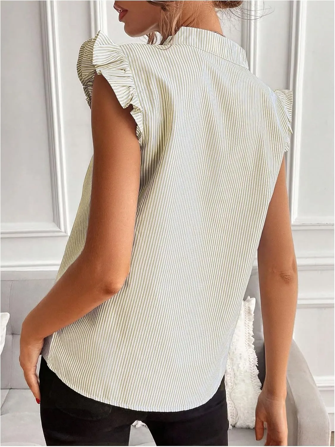 WDIRARA Women's Striped Ruffle Cap Sleeve Notched V Neck Blouse Top Shirt